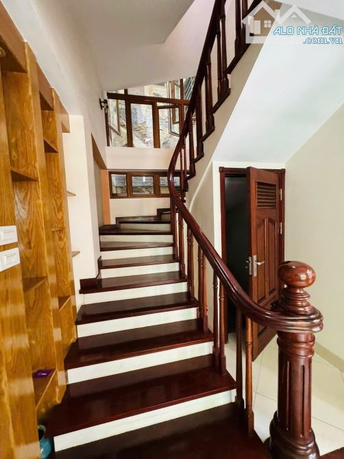 Biệt Thự Vip 5 Tầng Hầm Gara Lão Thành Cách Mạng 130m2 Mt0m Full Nội Thất Sân Vườn Ở Sướng