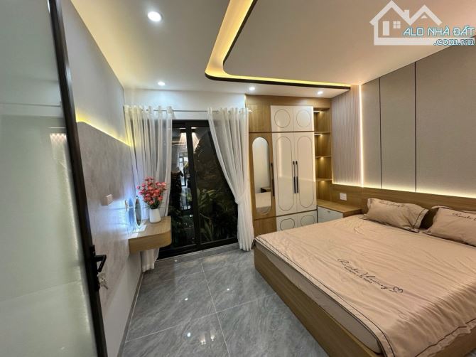 BÁN NHÀ ĐẸP KIỆT NGUYỄN CHÁNH - 4