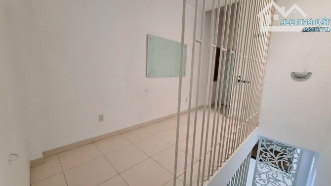 NHÀ ĐẸP GIÁ TỐT – BÙI ĐÌNH TUÝ, BÌNH THẠNH – HẺM XE HƠI – 43M² – 2PN, 2WC – GIÁ 5.x TỶ - 4