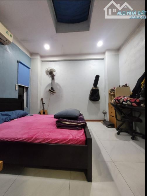 Nhỉnh hơn 5 Tỷ/57 M2/4 Tầng/4 Mt/ Tình Quang / Nhà Đẹp Dân Xây - 5