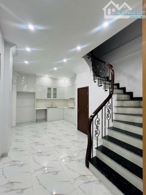 🏡 BÁN NHÀ GỐC ĐỀ – MINH KHAI – CĂN GÓC 2 THOÁNG – 6 PHÒNG NGỦ – CHỈ 8.5 TỶ - 5