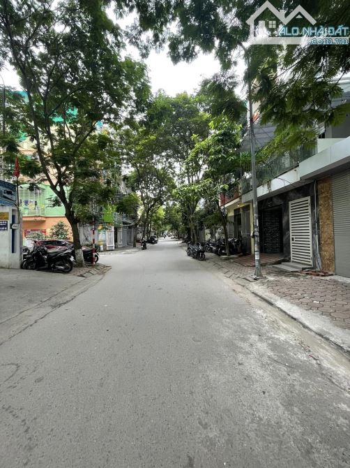BÁN NHÀ KDT VĂN QUÁN 112M2 4T  - ĐẲNG CẤP LÔ GÓC - VIEW VƯỜN HOA - 3 THOÁNG VĨNH VIỄN - 5