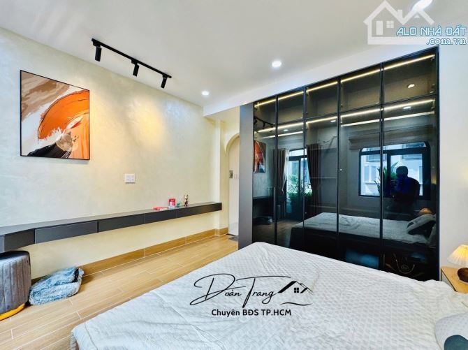 BÁN NHÀ PHỐ HIỆN ĐẠI 5 TẦNG – KHU ĐỒNG BỘ – NGANG 4.2M – GARA Ô TÔ – CHỈ 7.5 TỶ TL - 5