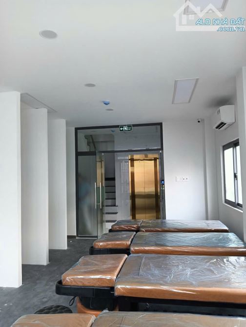 Bán nhà MT Trẩn Quang Khải Q.1 - 9.1x30m - XD Hầm 7 tầng - HĐT 99 triệu/tháng - giá 50 tỷ. - 5