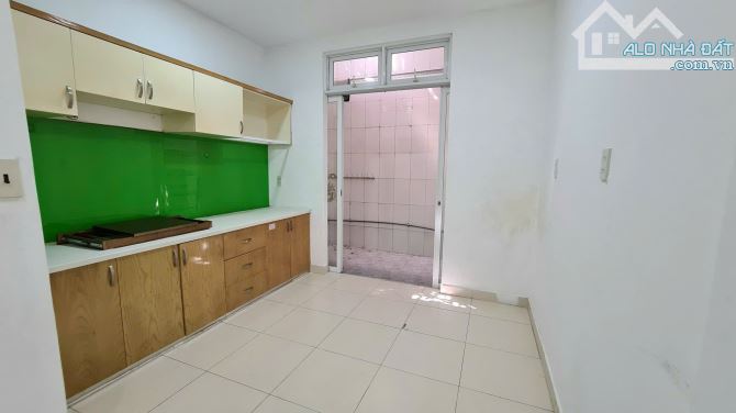 NHÀ ĐẸP GIÁ TỐT – BÙI ĐÌNH TUÝ, BÌNH THẠNH – HẺM XE HƠI – 43M² – 2PN, 2WC – GIÁ 5.x TỶ - 6