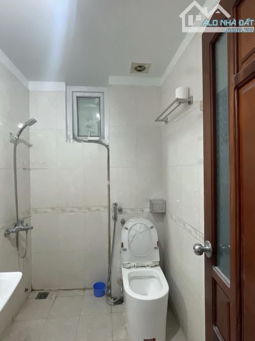 CCCB Nhà Phân lô Phố Thái Hà - Ô Tô Tránh - Kinh Doanh 50m2 x 4,5T, MT 4m - 6