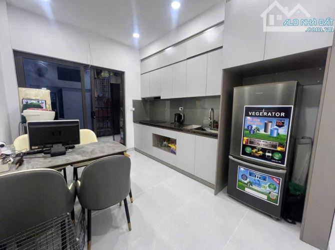 BÁN NHÀ THANH BÌNH - 40M2- 5 TẦNG - MT 3M- LÔ GÓC- THANG MÁY-KINH DOANH-11.9 TỈ - 7