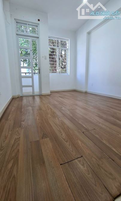 NHÀ ĐẸP GIÁ TỐT – BÙI ĐÌNH TUÝ, BÌNH THẠNH – HẺM XE HƠI – 43M² – 2PN, 2WC – GIÁ 5.x TỶ - 7