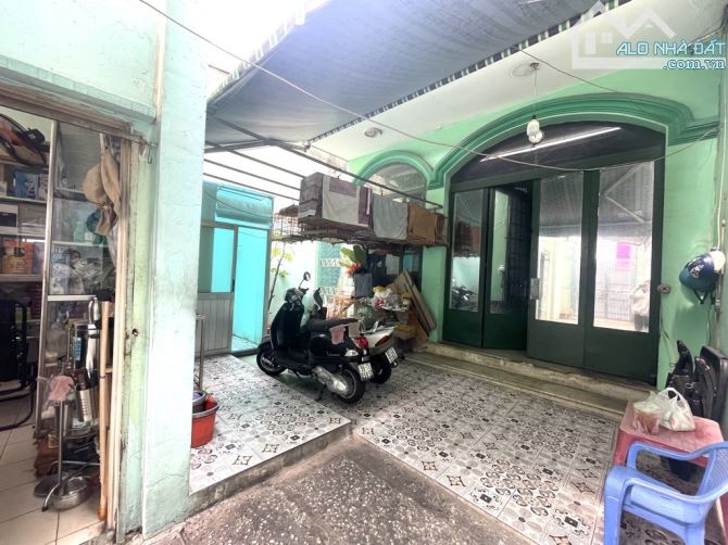 Mặt tiền Nguyễn kiệm P.3 GV, 4 tầng 162m2 ngang 6,2m - 7