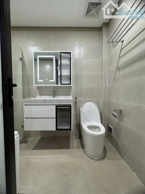 SĂN NHÀ ĐẸP ! Bán nhà Vương Thừa Vũ, Phân lô, Ô tô, 45m2, Giá chỉ 16,7 tỷ - 8