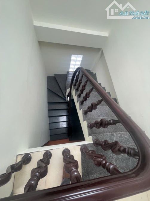 Nhà Thụy Phương - gần phố - ô tô nhỏ đỗ cổng - tương lai ngon lành - hiếm - rẻ - 5,5 tỷ - 8