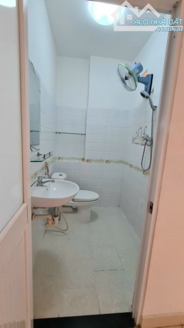 NHÀ ĐẸP GIÁ TỐT – BÙI ĐÌNH TUÝ, BÌNH THẠNH – HẺM XE HƠI – 43M² – 2PN, 2WC – GIÁ 5.x TỶ - 8