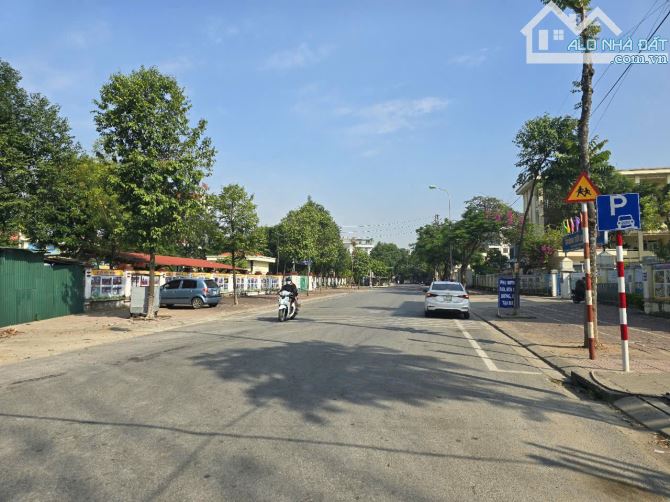 Bán đất Khu Đại Dương . dt 90m . mt 6m. hướng ĐN . giá 10ty6