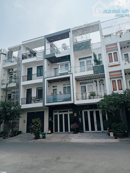Bán Nhà Quận 7_Mặt Tiền Đường Nhựa 12M_76M2+4Tầng BTCT;4PN;SHR;Sát Phú Mỹ Hưng;Chỉ 12.X Tỷ