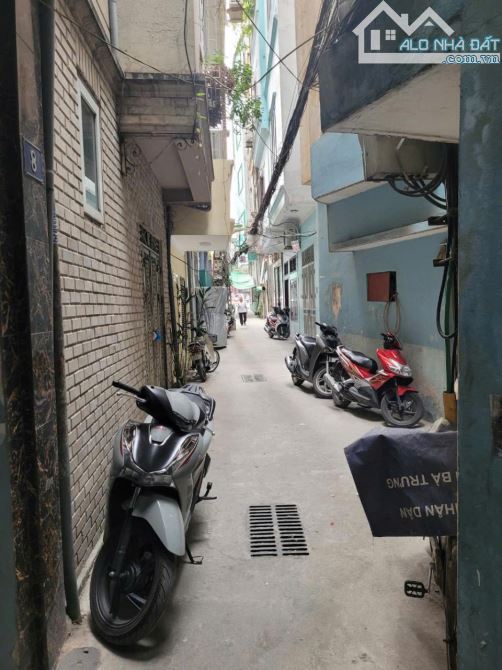 CỰC HIẾM- GẦN PHỐ- TRẦN KHÁT CHÂN-HAI BÀ TRƯNG- 60 M X 4T, GI.Á NGÃ CÂY