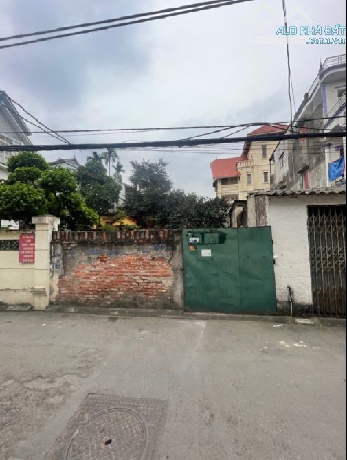 10.2 Tỷ/ 102/112 M2 .Mặt tiền 5 M/ Bình Minh .Trâu Quỳ.Ô tô Chánh