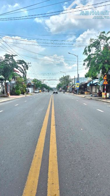 Cần bán 8,9 x 42 đất mặt tiền Châu Văn Liêm, Hiệp Tân, Hoà Thành, Tây Ninh