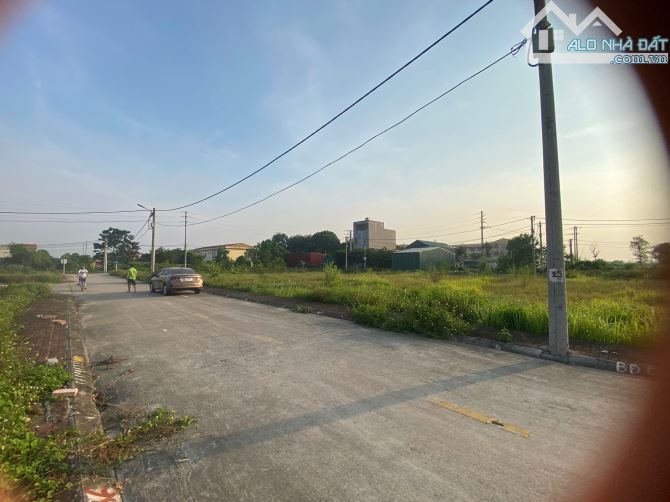Cần bán lô đất đấu giá Đồng Bưởi, Sen Phương, Phúc Thọ.199,2m Lô góc 2 mặt tiền, đường 9m