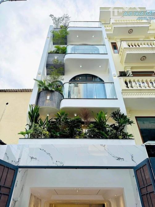 Vị trí vàng - Đường 8M cách MT Phạm Văn Đồng 30m! nhà 5 tầng BTCT 41m2. Khu đồng bộ cao