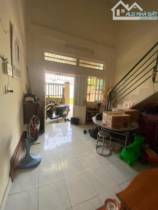 Chú 6 Cần Bán Gấp Nhà 53m2 Đường Đồng Tâm, Trung Chánh, Hóc Môn giá 680 Triệu