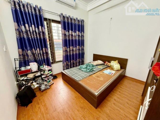 Bán nhà Đào Tấn, 45m2 sổ vuông A4, ngõ rộng, nhỉnh 10 tỷ