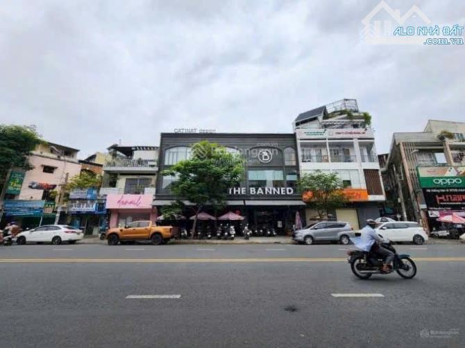 Bán nhà mặt tiền Lý Tự Trọng - DT:12 x 22m - Nhà cấp 4 - Giá bán: 100 tỷ TL tin thật 100%