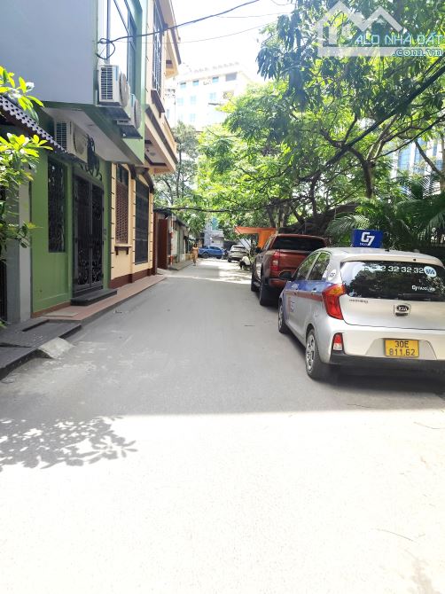 BÁN NHÀ NGUYỄN CHÍ THANH. DT 63m2 × 5T × MT 4,5m. Ô TÔ QUA NHÀ - 5m RA Ô TÔ TRÁNH + ĐỖ NGÀ