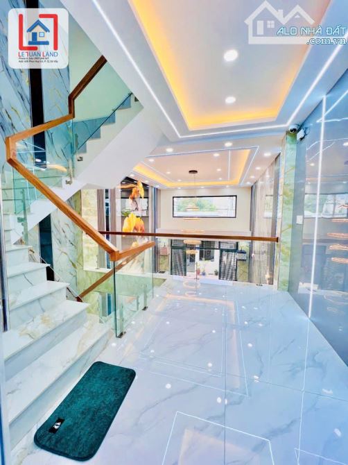 7 TỶ 9 - NHÀ 5 TẦNG PHÂN LÔ CAO CẤP – HẺM XE HƠI – TÂN HƯNG THUẬN, Q12