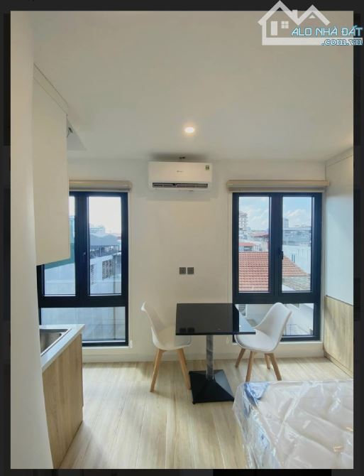 BÁN GẤP TÒA CHDV NGÃ TƯ SỞ 80M2 6 TẦNG THANG MÁY 15PKK GIÁ CHỈ 13 TỶ
