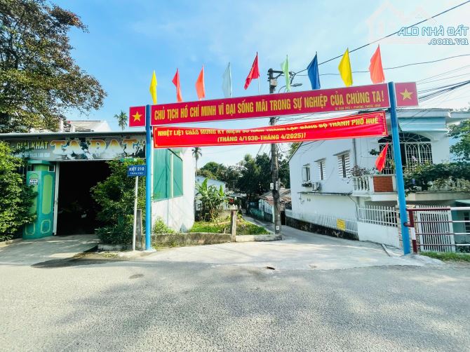 🎯🎯ĐẤT 3 MẶT TIỀN TRẦN PHÚ GẦN CHỢ BẾN NGỰ, TP HUẾ