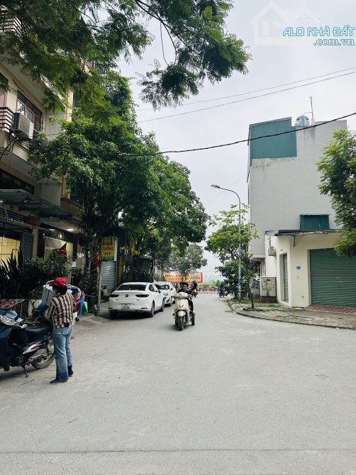 Giảm 1 tỷ e gái bán nhanh nhà LK Kiến Hưng 55mx4 tầng Kinh Doanh, nhỉnh 11 tỷ