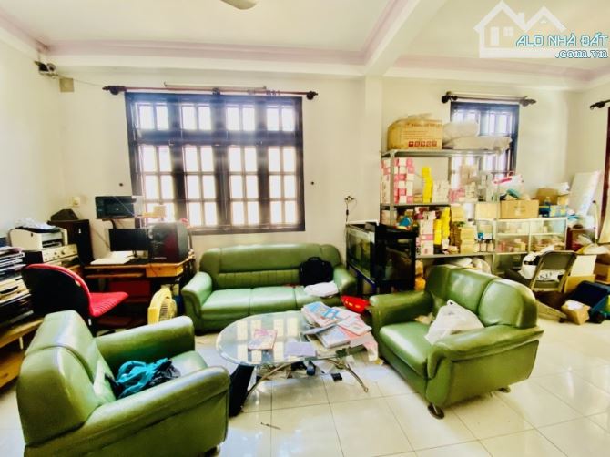 Nhà giá rẻ sát mặt tiền Trần Quang Diệu, 61m2, 3 tâng, cực tốt, chỉ 7 tỷ X