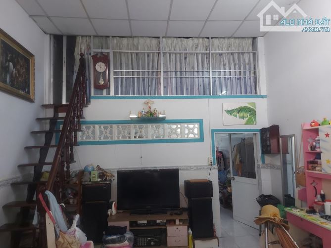 SIÊU RẺ QUẬN 7,HXH,SHR,DT KHỦNG: 161 M2 CHỈ 8.6 TỶ Đ: NGUYỄN VĂN QUỲ KẾ PMH QUẬN 7