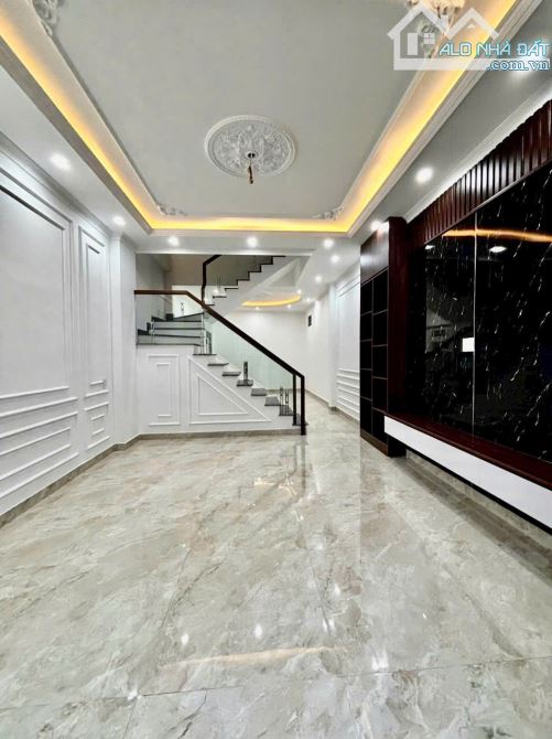 Bán nhà 3 tầng xây độc lập ngay gần chợ Lãm Hà, Kiến An