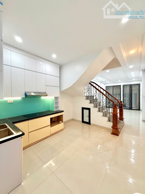 TRẦN CUNG SIÊU DÒNG TIỀN 8 PHÒNG VỪA Ở VỪA CHO THUÊ- Ô TÔ ĐỖ CỬA - NHỈNH 10 TỶ