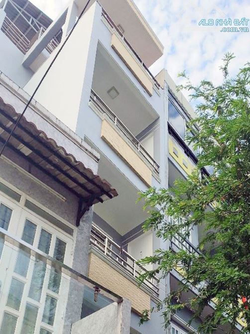 Q8- Mặt tiền KD Tùng Thiện Vương- 5 tầng- vài bước đến cầu Chà Và- Nhỉnh 10 tỷ TL..