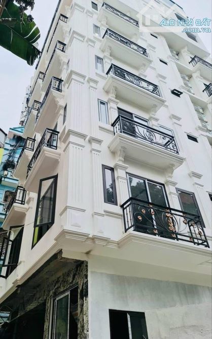 Bán nhà mặt phố Lý Nam Đế, 3 thoáng, ô tránh, 75m2, MT8m, 7 tầng đẹp, thang máy.