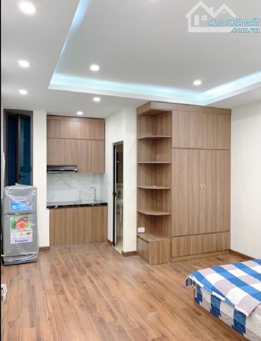 88.x Tỷ/302 M2/ 9 Tầng/16 Mt/ Trần Thái Tông Cầu Giấy