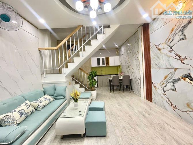 🚀 NHANH TAY! Nhà Hẻm Xe Hơi Huỳnh Văn Bánh 75.5m² 4 Tầng GIÁ CỰC SỐC - Nở Hậu 6.6m 🌠