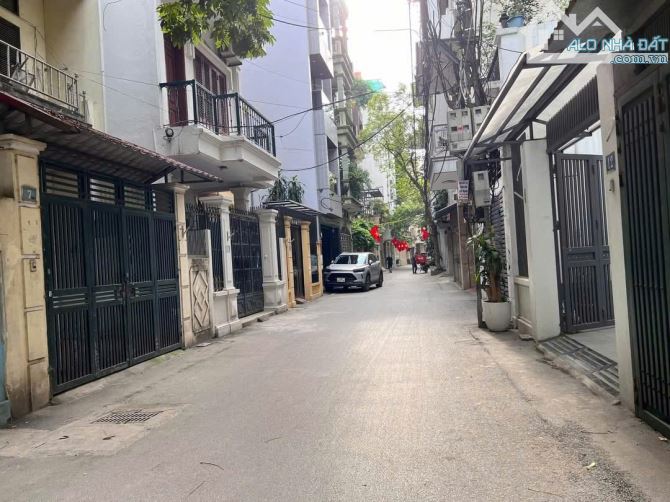 20m ra phố Nguyễn Chí Thanh! phân lô ô tô tránh, DT 50m2, MT 6,8m, 5T, chỉ 18.5 tỷ