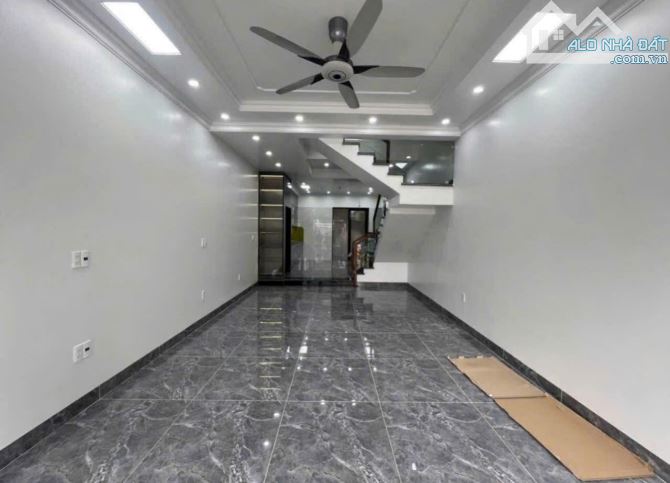 Bán nhà 3 tầng xây độc lập gần ngay Cầu Niệm, Kiến An