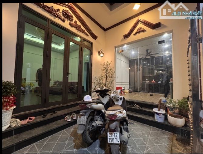 10.6 Tỷ/83/113 M2 .nhà 3 tầng/9.7 Mt. Chu Huy Mẫn
