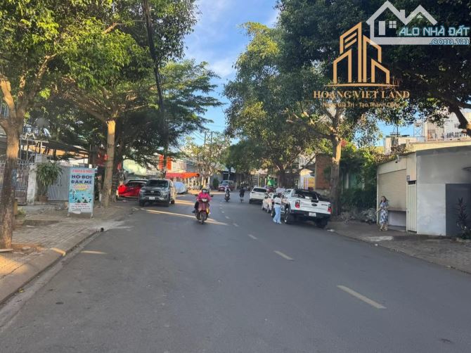 BÁN ĐẤT MẶT TIỀN NGUYỄN TRI PHƯƠNG. DT:5x30M. GIÁ: 4,3 TỶ