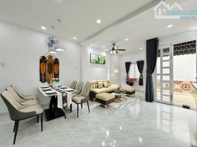 🚨CẦN BÁN GẤP! Nguyễn Thị Minh Khai – 75m² – 5 tầng – Giá 10.6 tỷ – NỞ HẬU 6.7m
