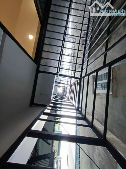 Bán toà Nhà, Đội Cấn, Cống Vị, Ba Đình. Gần Văn Cao, Liễu Giai, Đào Tấn. 66 m2. Giá: 37 Tỷ
