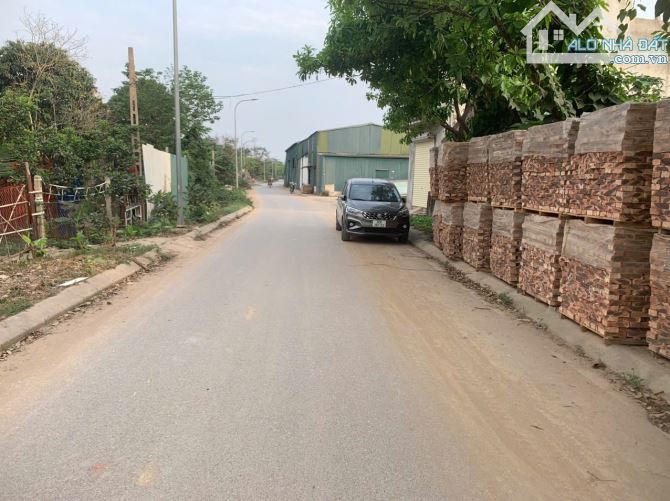 Đất Thanh trì 45m2, ô tô đỗ cổng, mà giá chỉ đầu hai, sổ đỏ chính chủ