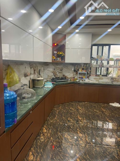bán nhà 130m2 ngang 6m 4 tầng hướng đb 6pn mặt tiền đường số 4 thích quảng đức