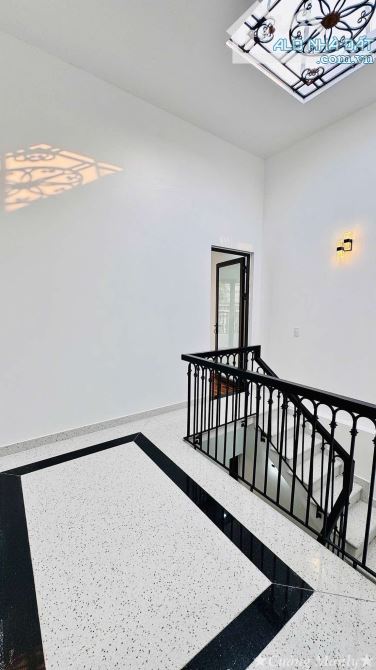 🕌:  bán nhà 3 tầng tại ngõ 261 Trần nguyên Hãn. Lê Chân, DT 40m, ngõ 3,4 m💸 : 3 tỷ (dc1