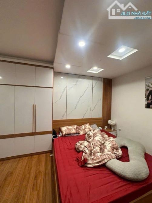 35M2 – 6 TẦNG – TÔN ĐỨC THẮNG – 9 TỶ #TRUNG TÂM ĐỐNG ĐA – 10M RA Ô TÔ – SÁT HỒ VĂN CHƯƠNG!