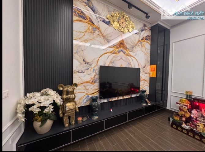 10.6 Tỷ/83/113 M2 .nhà 3 tầng/9.7 Mt. Chu Huy Mẫn - 10